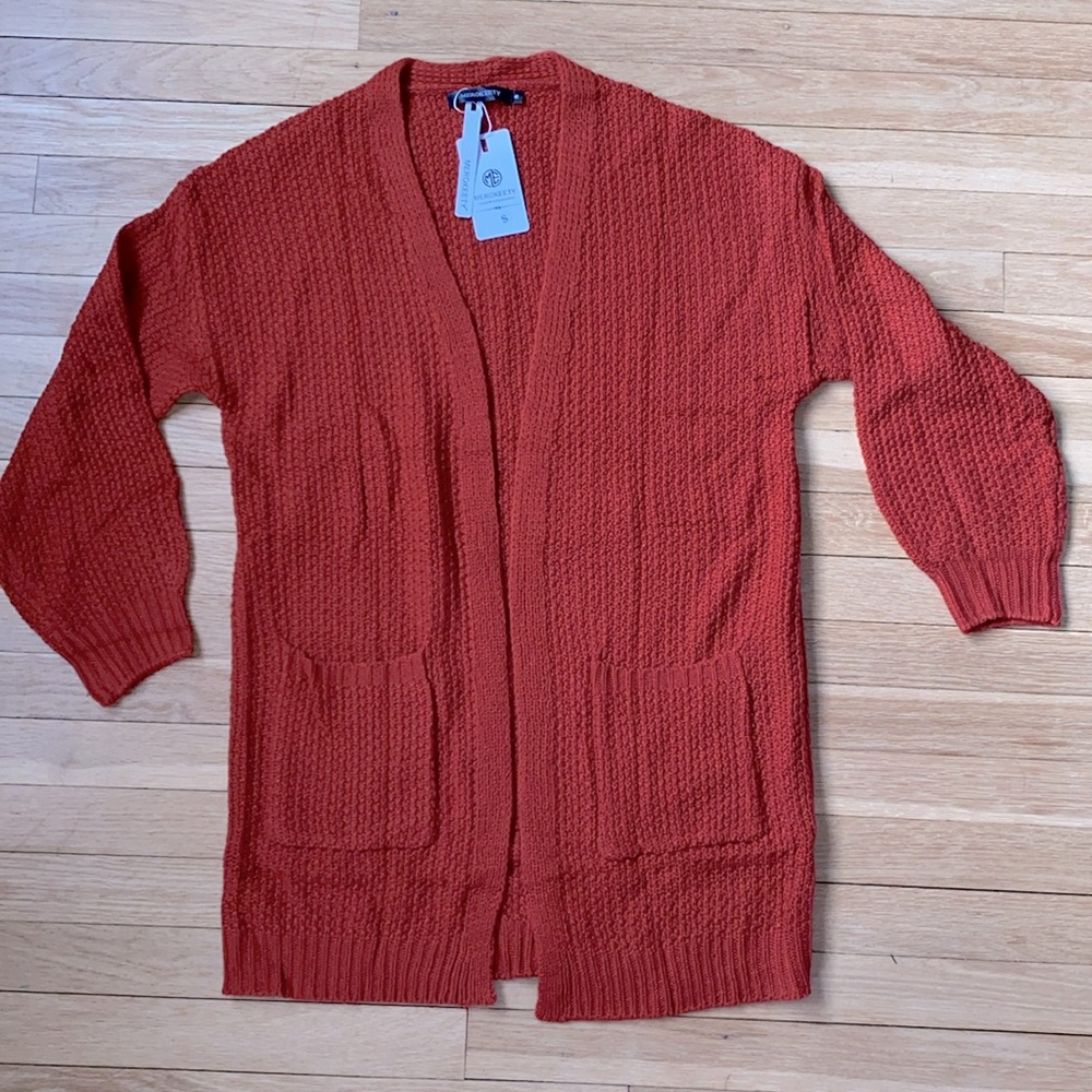 NWT Women’s long cardigan sweater, small